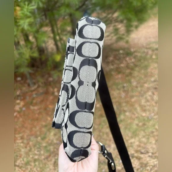 Coach Signature Pocket Swingpack Crossbody Bag - Picture 13 of 17